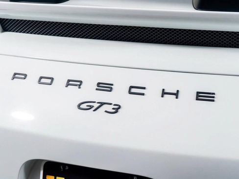 Used 2018 Porsche 911 GT3 w/ Sport Chrono Package RWD image 14