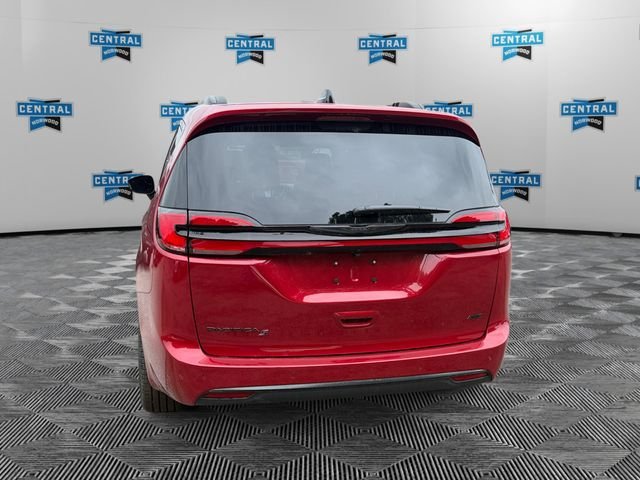 New 2026 Chrysler Pacifica Select w/ S Appearance Package AWD/4WD image 4