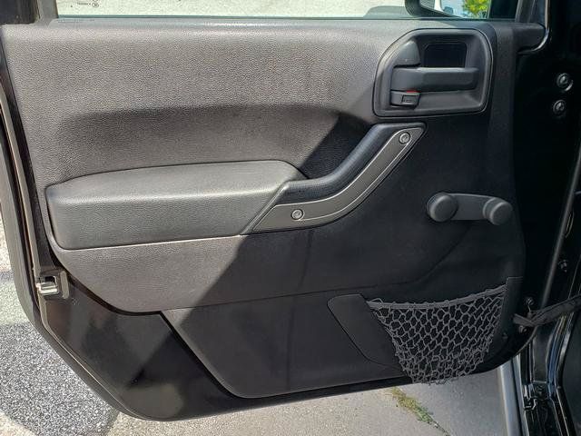 Used 2016 Jeep Wrangler Sport AWD/4WD image 12