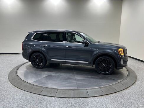 Used 2020 Kia Telluride SX w/ SX Prestige Package AWD/4WD image 6