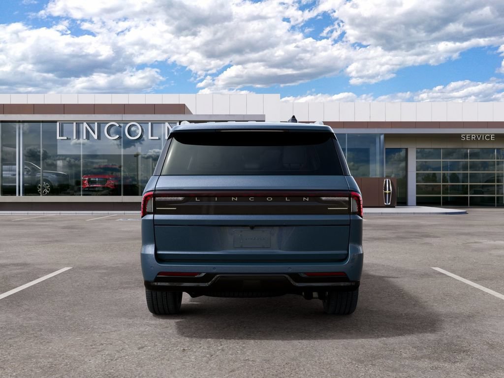 New 2027 Lincoln Navigator Premiere RWD image 7