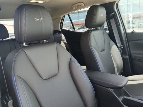 Used 2026 Buick Encore GX Sport Touring w/ Comfort Package FWD image 16