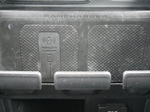 Used 2024 RAM 1500 Laramie image 24