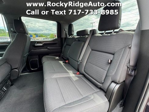 Used 2023 Chevrolet Silverado 1500 LT w/ Z71 Off-Road Package AWD/4WD image 32