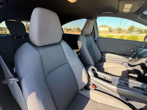 Used 2022 Honda HR-V Sport image 33