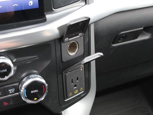 Used 2022 Ford F150 Lariat image 37