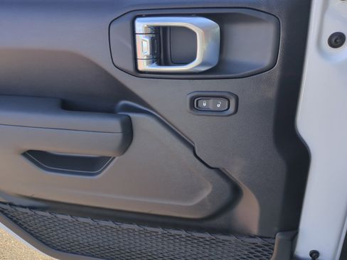 New 2026 Jeep Gladiator Sport image 13