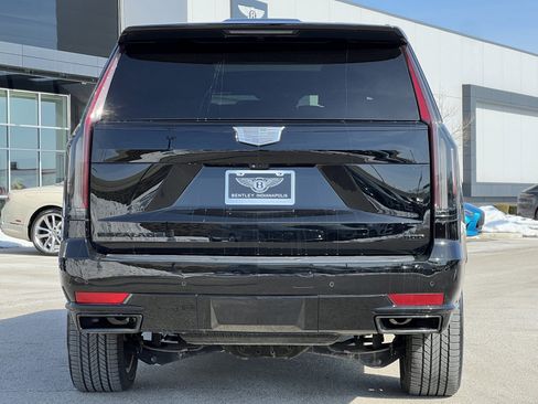 Used 2022 Cadillac Escalade Sport Platinum w/ Heavy-Duty Trailer Package image 6