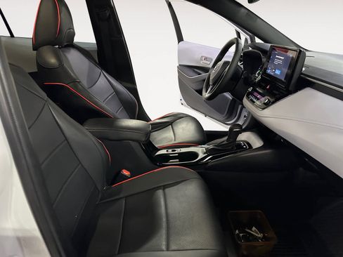 Used 2025 Toyota Corolla SE image 20