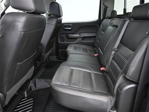 Used 2018 GMC Sierra 3500 Denali w/ Duramax Plus Package image 31