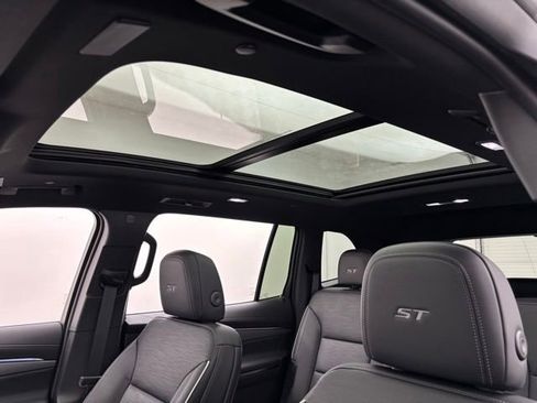 New 2026 Buick Enclave Sport Touring w/ Power Package FWD image 5