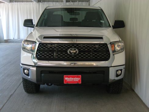 Used 2021 Toyota Tundra SR5 image 3