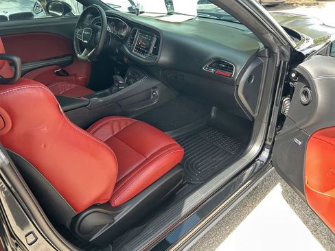 Used 2023 Dodge Challenger SRT Hellcat RWD image 25
