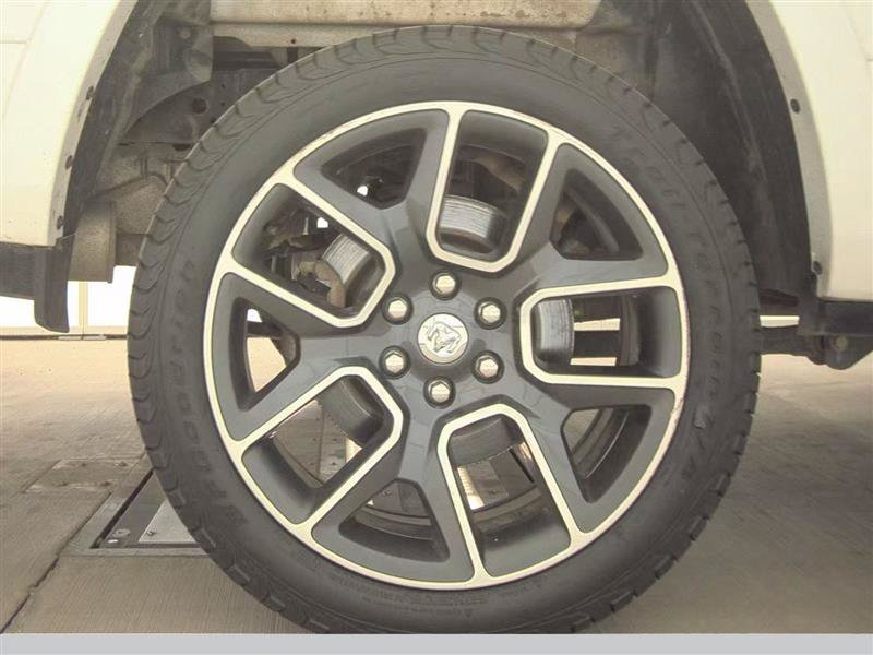 Used 2020 RAM 1500 Laramie AWD/4WD image 11