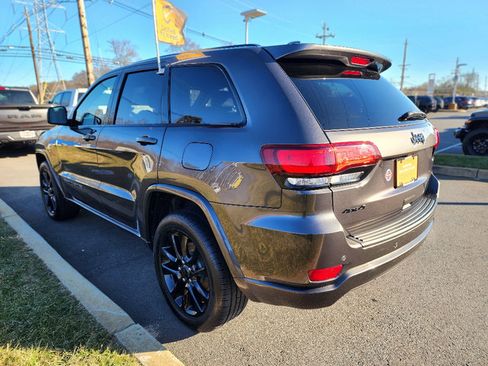 Certified 2020 Jeep Grand Cherokee Altitude image 19