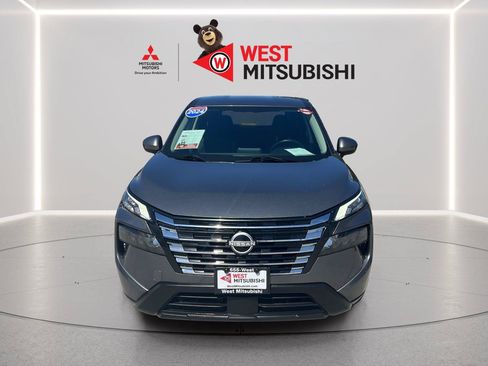 Used 2024 Nissan Rogue SV AWD/4WD image 8