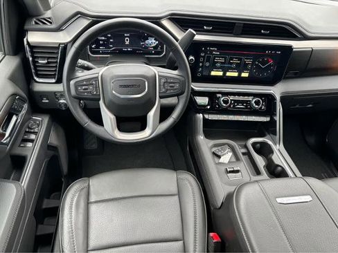 Used 2025 GMC Sierra 2500 Denali w/ Denali Reserve Package image 19