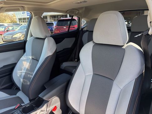 Used 2021 Subaru Crosstrek 2.0i Premium w/ Moonroof Package image 22