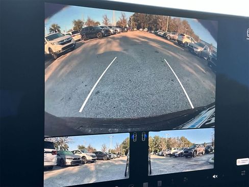 Used 2021 Tesla Model S Plaid image 20