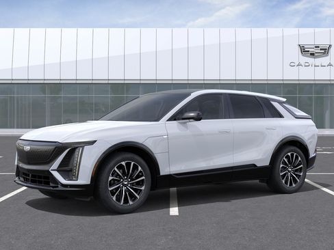 New 2026 Cadillac Lyriq Sport RWD image 2