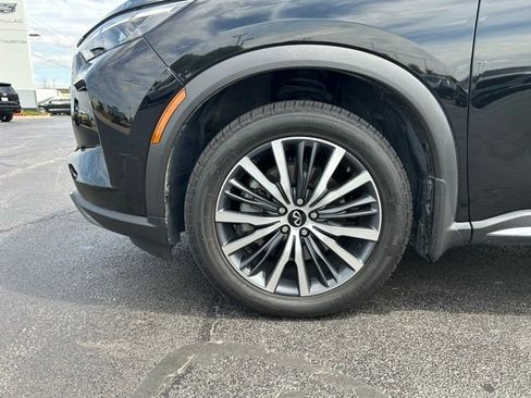 Used 2023 INFINITI QX60 Sensory w/ Vision Package AWD/4WD image 10