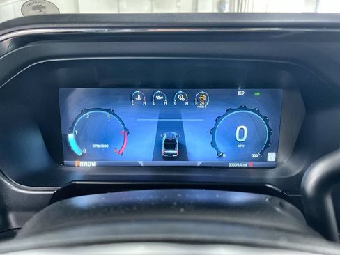 Used 2023 Ford F350 Lariat w/ Lariat Ultimate Package AWD/4WD image 16