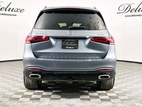 Used 2023 Mercedes-Benz GLS 580 GLS 580 Night 4MATIC 3-ROW SEA image 5