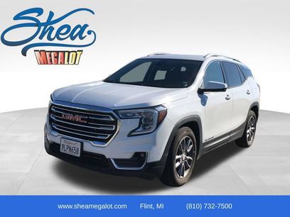 Used 2024 GMC Terrain SLT