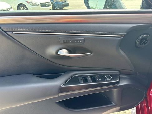 Used 2021 Lexus ES 350 F Sport w/ Accessory Package FWD image 21