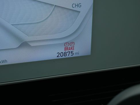 Certified 2024 Hyundai Ioniq 5 Limited AWD/4WD image 33