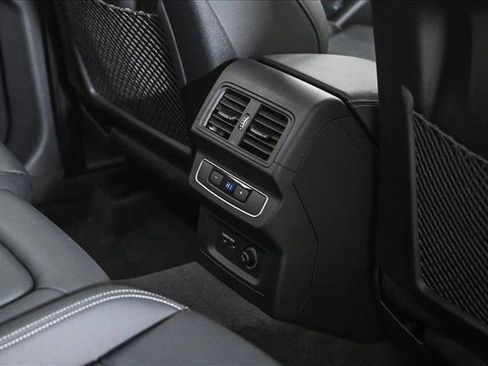 Used 2022 Audi Q5 2.0T Premium Plus w/ Premium Plus Package image 18