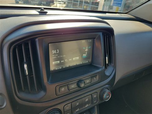 Used 2018 Chevrolet Colorado W/T w/ WT Convenience Package image 18