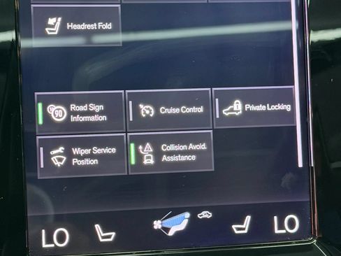 Used 2019 Volvo XC40 T5 Momentum AWD/4WD image 21
