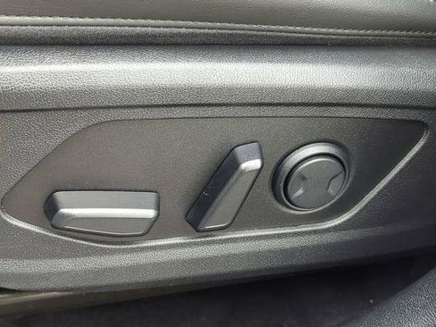 Used 2024 Kia Sorento S FWD image 66