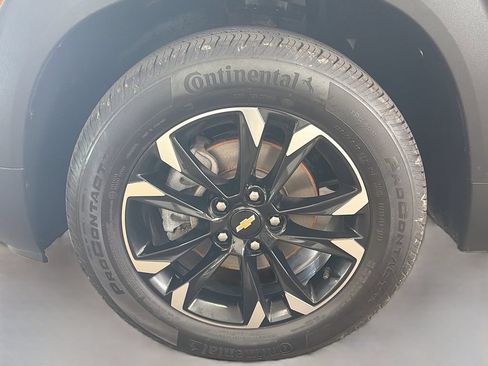 Used 2021 Chevrolet TrailBlazer LT w/ Driver Confidence Package AWD/4WD image 32