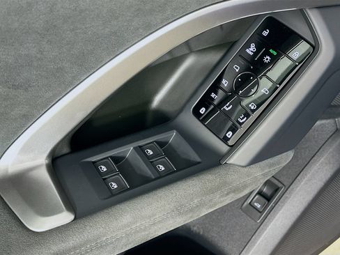 New 2026 Audi SQ5 Premium Plus AWD/4WD image 17