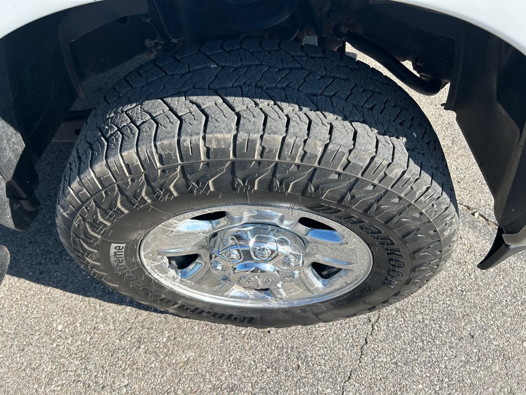 Used 2020 RAM 2500 Tradesman w/ Chrome Appearance Group AWD/4WD image 21