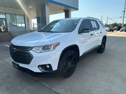 Used 2019 Chevrolet Traverse Premier w/ Redline Edition FWD image 34