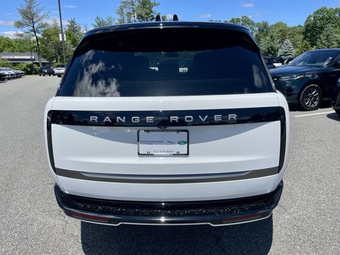 Used 2025 Land Rover Range Rover SE AWD/4WD image 6