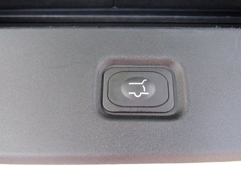 Used 2025 Ford Expedition Active image 50