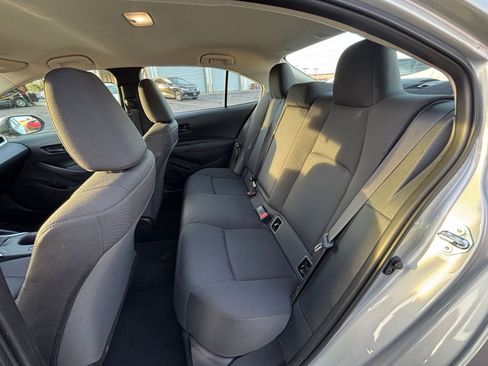 Used 2025 Toyota Corolla LE image 37