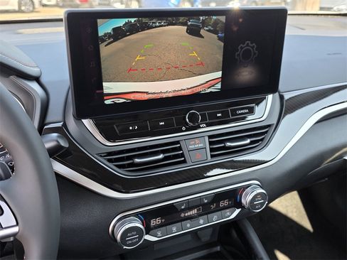 New 2025 Nissan Altima 2.5 SR w/ SR Premium Package image 9