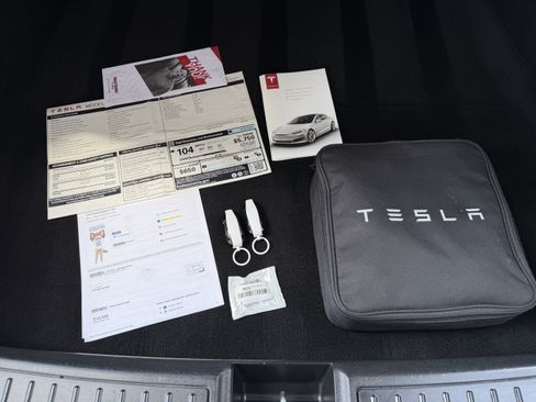 Used 2016 Tesla Model S 75D AWD/4WD image 28