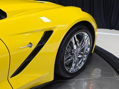 Used 2016 Chevrolet Corvette Stingray Coupe w/ 3LT Preferred Equipment Group RWD image 5