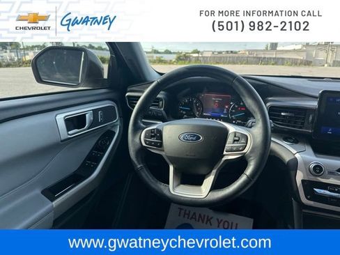 Used 2022 Ford Explorer XLT w/ Equipment Group 202A AWD/4WD image 27