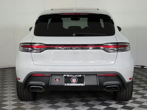 Certified 2026 Porsche Macan AWD/4WD image 6