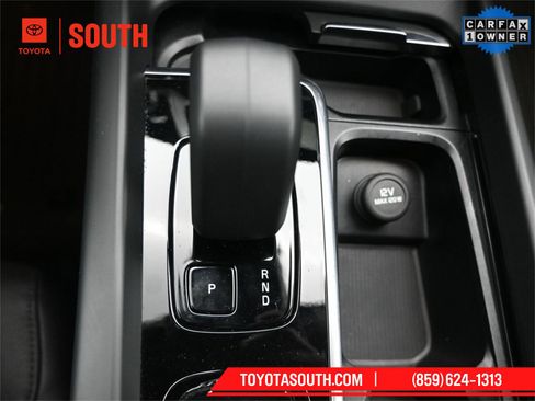 Used 2024 Volvo XC60 B5 Core image 16