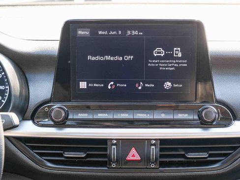 Used 2022 Kia Forte LXS FWD image 13