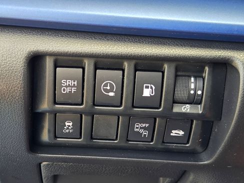 Used 2023 Subaru Crosstrek Hybrid AWD/4WD image 25
