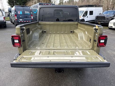 New 2026 Jeep Gladiator Sport image 12